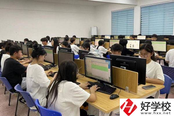 長沙幼兒師范高等?？茖W(xué)校實(shí)訓(xùn)室