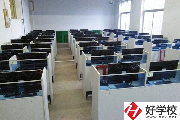 岳陽(yáng)這3所民辦中職學(xué)校比較好，你中意哪一所？