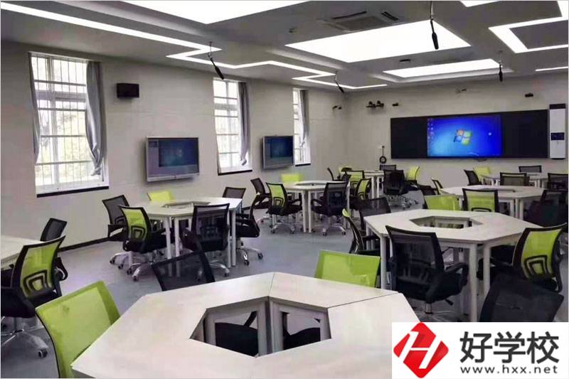 安鄉(xiāng)縣職業(yè)中專學(xué)校師資力量如何？值不值得報(bào)考？
