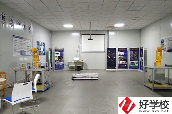 岳陽市建設(shè)科技職業(yè)技術(shù)學(xué)校專業(yè)情況如何，有哪些辦學(xué)特色?