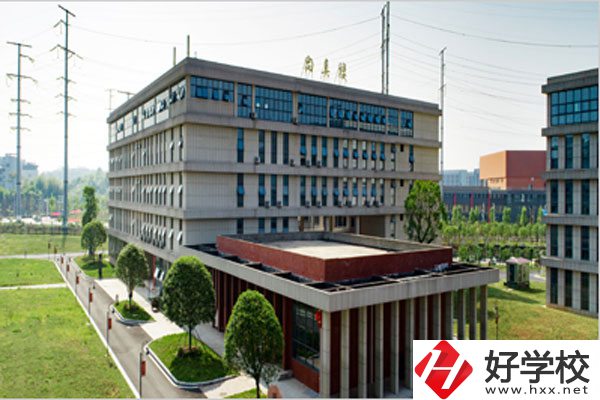 株洲市工業(yè)中等專業(yè)學(xué)校是公辦學(xué)校嗎？就業(yè)情況如何？