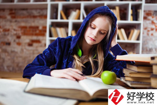 南岳區(qū)職業(yè)中等專業(yè)學校有哪些專業(yè)？
