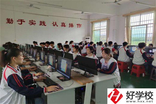 永州技校的學(xué)費(fèi)一般是多少？有什么優(yōu)惠政策？