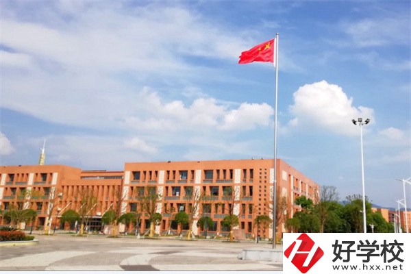 懷化有沒有師范職校？學(xué)校如何報(bào)考錄??？