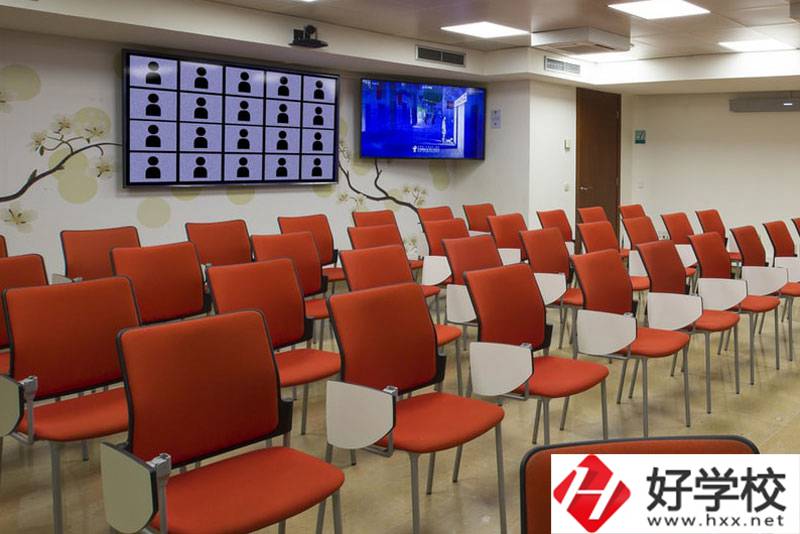 平江縣職業(yè)學院會計專業(yè)怎么樣？就業(yè)方向有哪些？