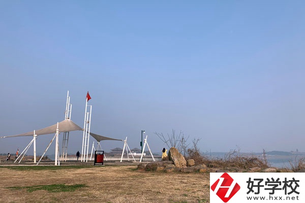 想學(xué)幼兒保育專(zhuān)業(yè)，張家界這三所中職學(xué)校值得一看