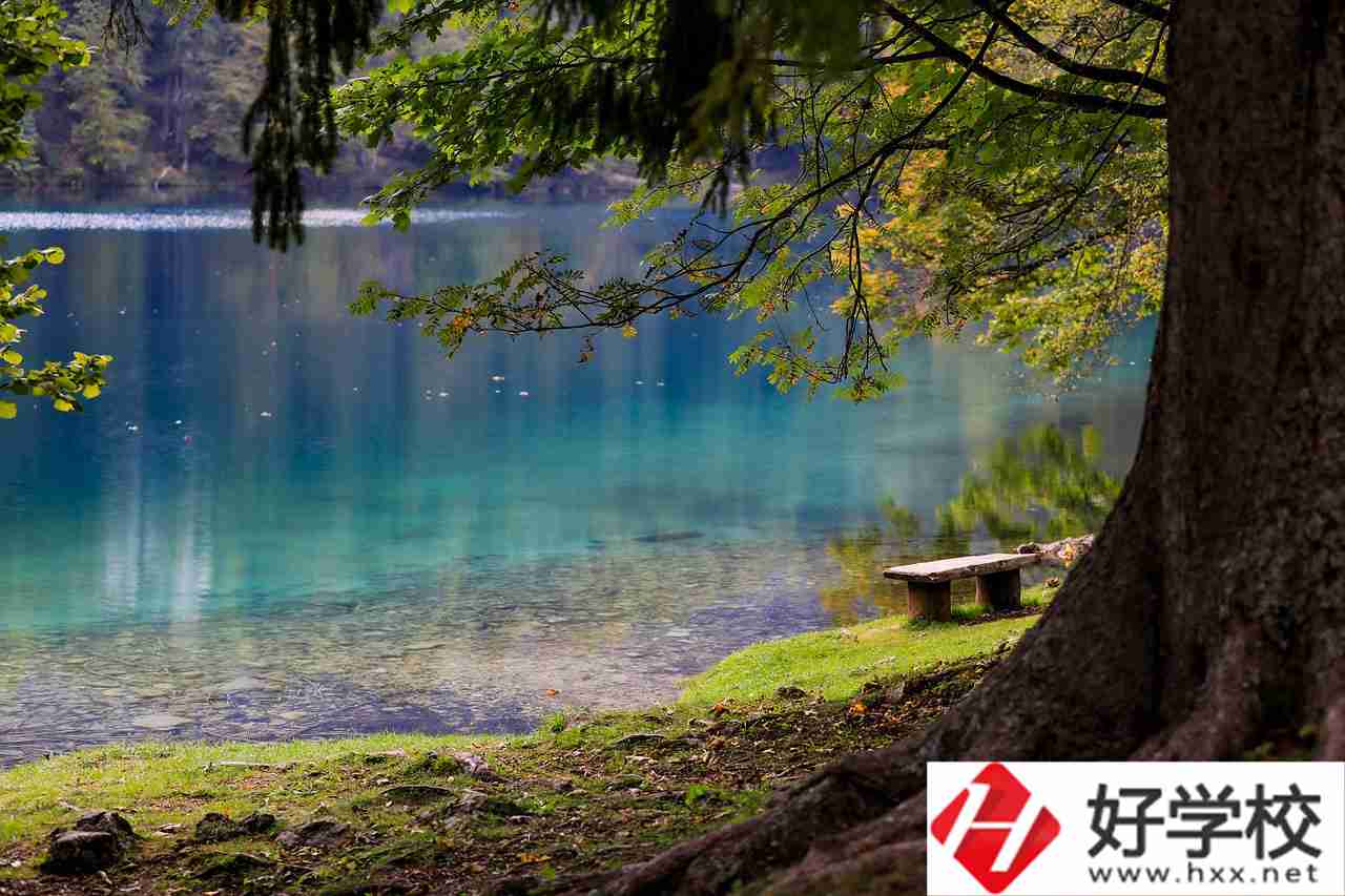 湘西州有學(xué)中藥專業(yè)的中職學(xué)校嗎？