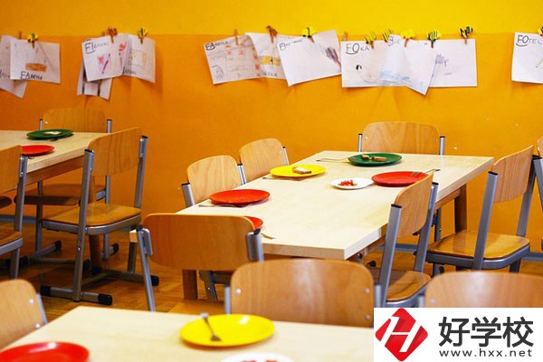 想在郴州讀中專，選擇什么專業(yè)比較好？