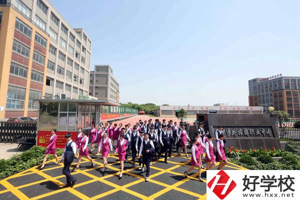 長沙涉外旅游職業(yè)中專的藝術(shù)設(shè)計與制作專業(yè)怎么樣？