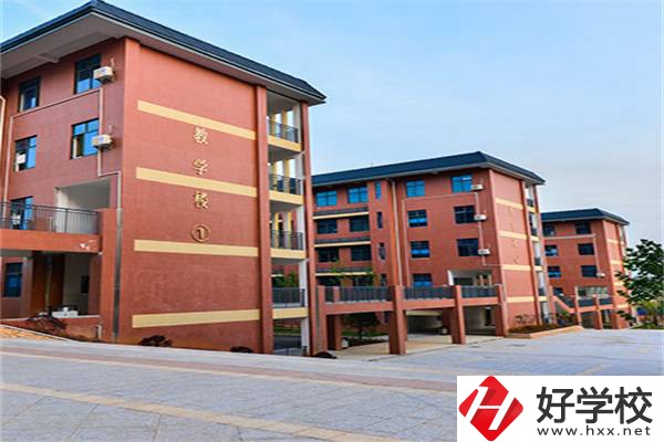 郴州分數(shù)低可以讀的公辦中專有哪些？辦學條件怎么樣？