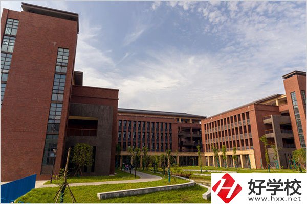常德財經(jīng)中等專業(yè)學(xué)校怎么樣？學(xué)校規(guī)模大嗎？