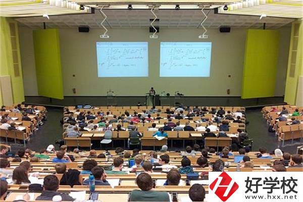 在湘西就讀中?？梢粤魧W(xué)嗎？哪所中專更有留學(xué)經(jīng)驗(yàn)？