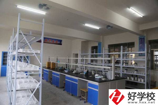 邵陽學(xué)幼兒保育專業(yè)推薦哪些學(xué)校？學(xué)費(fèi)貴嗎？