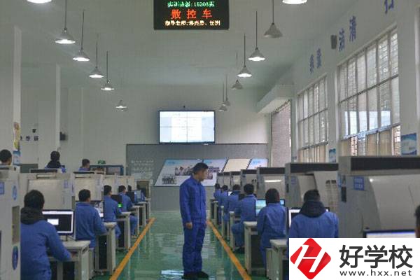 長沙高新技術工程學校開設了哪些專業(yè)？