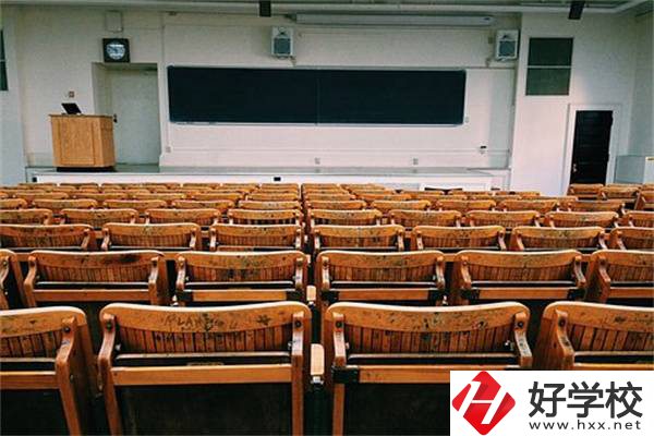 在湖南“晚熟”的孩子該何去何從？該怎么擇校？