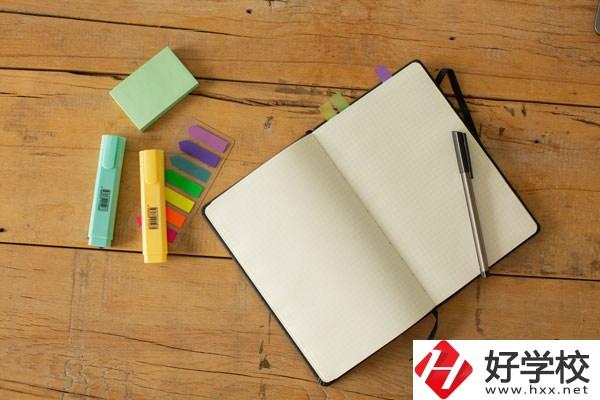 湖南省懷化工業(yè)中等專業(yè)學校好不好？學校環(huán)境怎么樣？