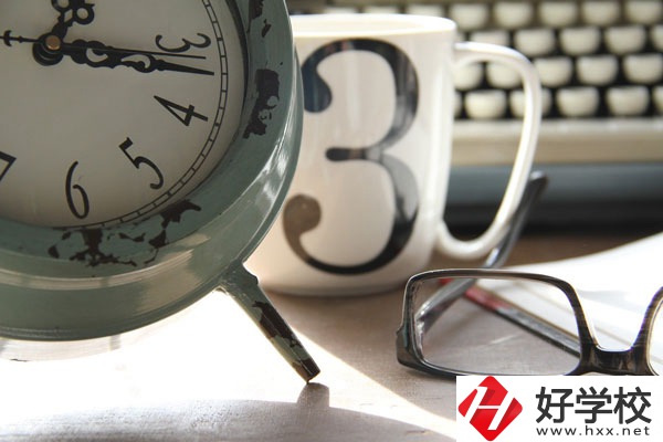 懷化市旅游學(xué)校怎么樣？宿舍好不好？