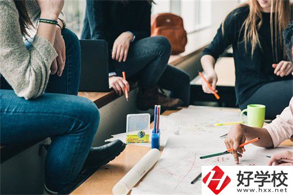 湖南職校讀3+2好還是五年一貫制好？