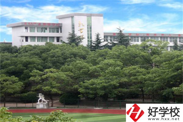 湘潭中考300-400分能讀哪些公立學(xué)校？讀職校有什么前景？