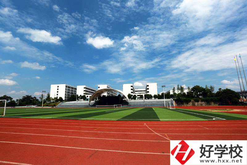衡陽市高級技工學(xué)校怎么樣嗎？從這三點來判斷