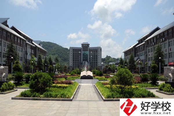 湘西州經(jīng)濟貿易學校辦學條件怎么樣？