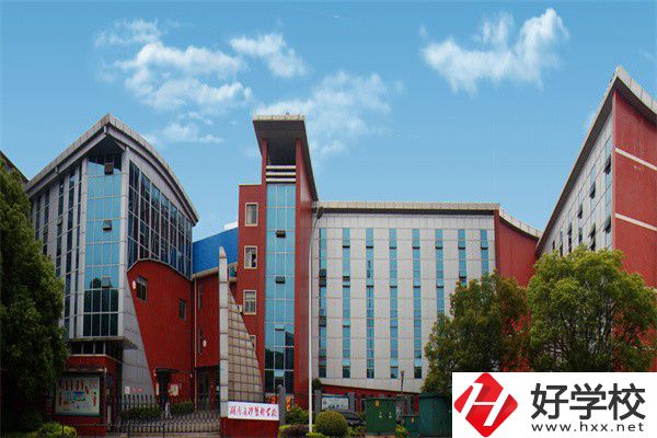 長(zhǎng)沙開(kāi)設(shè)了舞蹈專業(yè)的民辦中專有哪些？
