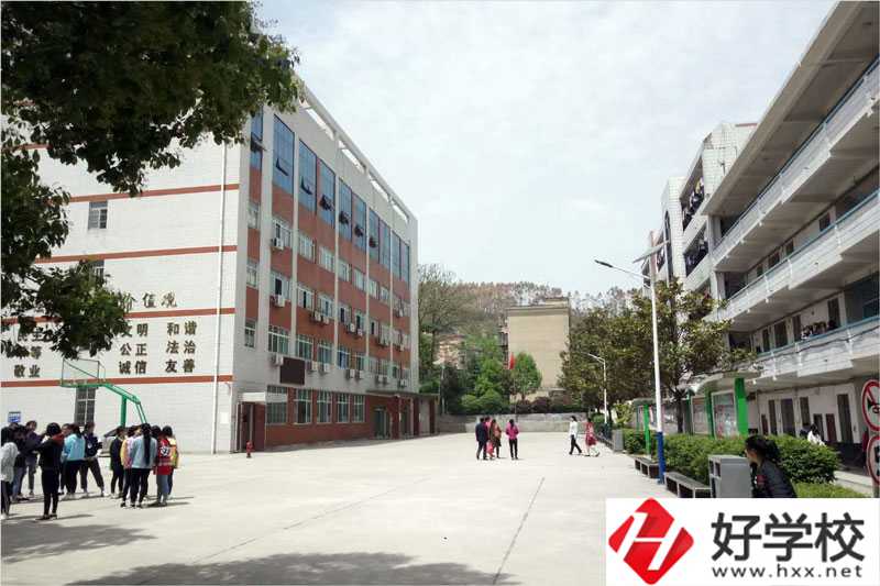 邵陽市女子職業(yè)學(xué)校值不值得報考？辦學(xué)特色是什么？