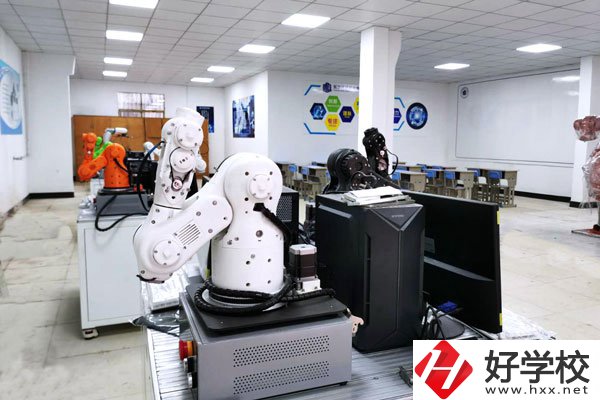 長沙環(huán)球職業(yè)中專有哪些特色專業(yè)？