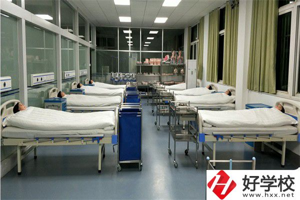 株洲鐵航衛(wèi)生中等職業(yè)技術(shù)學(xué)校的實(shí)訓(xùn)條件好不好？