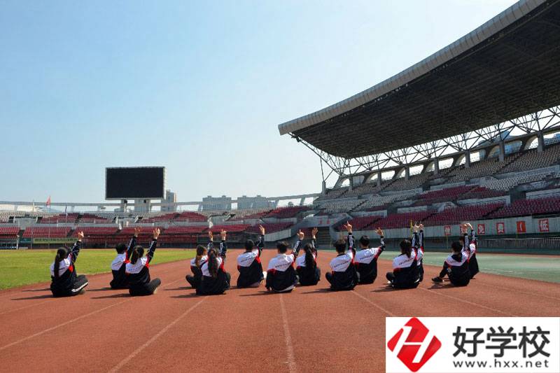 婁底藝術職業(yè)學校音樂與舞蹈專業(yè)怎么樣？