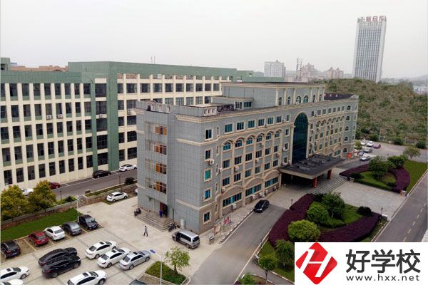 婁底技師學(xué)院怎么樣？有哪些專業(yè)？