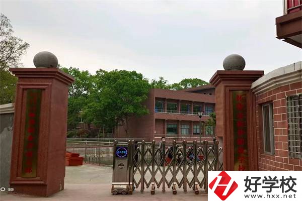 懷化洪江市有哪些中專學(xué)校？有什么辦學(xué)特色？