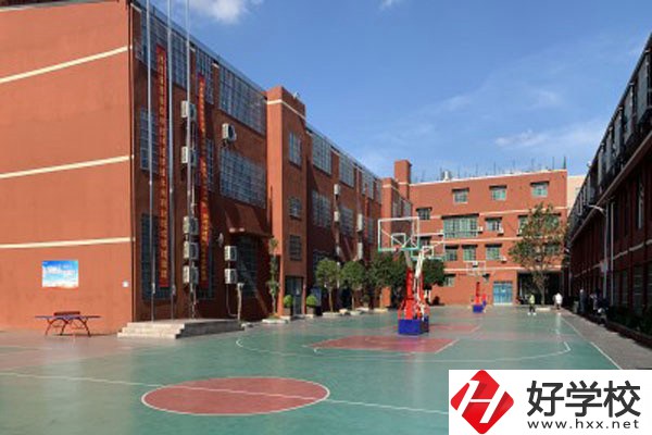 長沙市英藍(lán)中等職業(yè)學(xué)校怎么樣？有沒有官網(wǎng)？