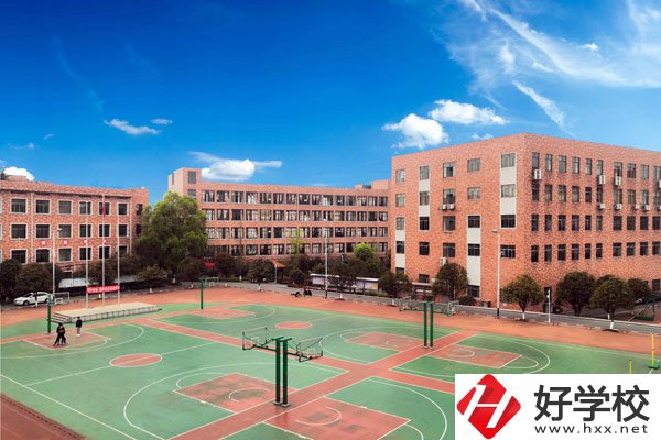 武岡市職業(yè)中專(zhuān)學(xué)校有哪些推薦報(bào)考的專(zhuān)業(yè)？