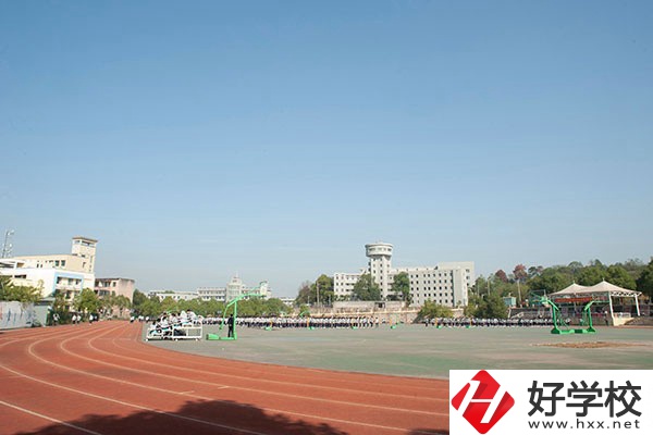 衡陽幼師學(xué)校學(xué)費(fèi)是多少？專業(yè)就業(yè)前景怎么樣？
