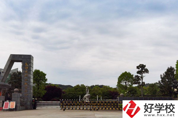 會同縣職業(yè)中專學(xué)校怎么樣？開設(shè)了哪些專業(yè)？