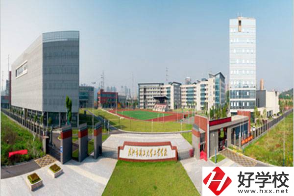 株洲市交通技工學(xué)校的地址在哪？學(xué)費(fèi)是多少？