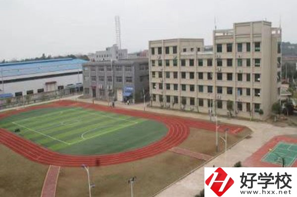 長(zhǎng)沙經(jīng)貿(mào)職業(yè)中專學(xué)校專業(yè)情況如何，助學(xué)政策有哪些？