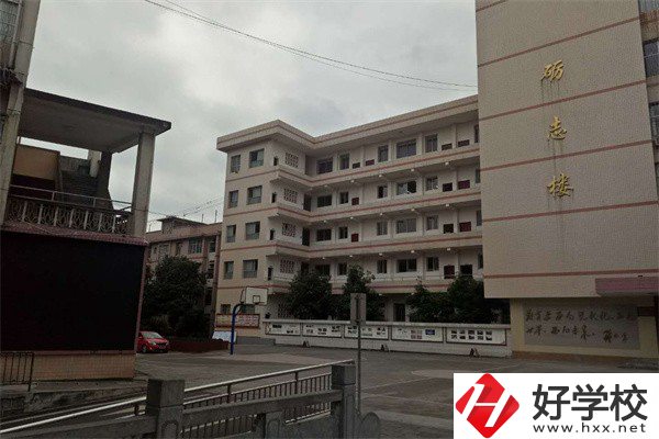 湘西有哪些民辦中?？梢酝扑]？有什么辦學(xué)特色？